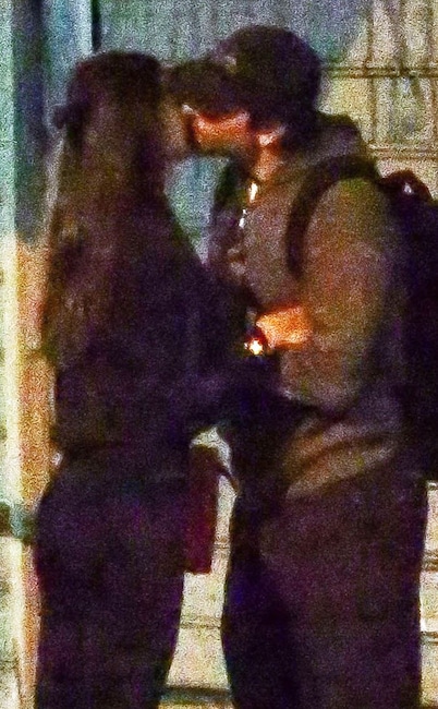 Bradley Cooper, Irina Shayk, Kissing